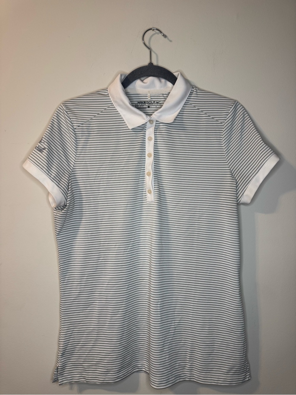 Nike Golf Lake Michigan Hills Polo Womens L Gray White Striped Dri Fit 725585